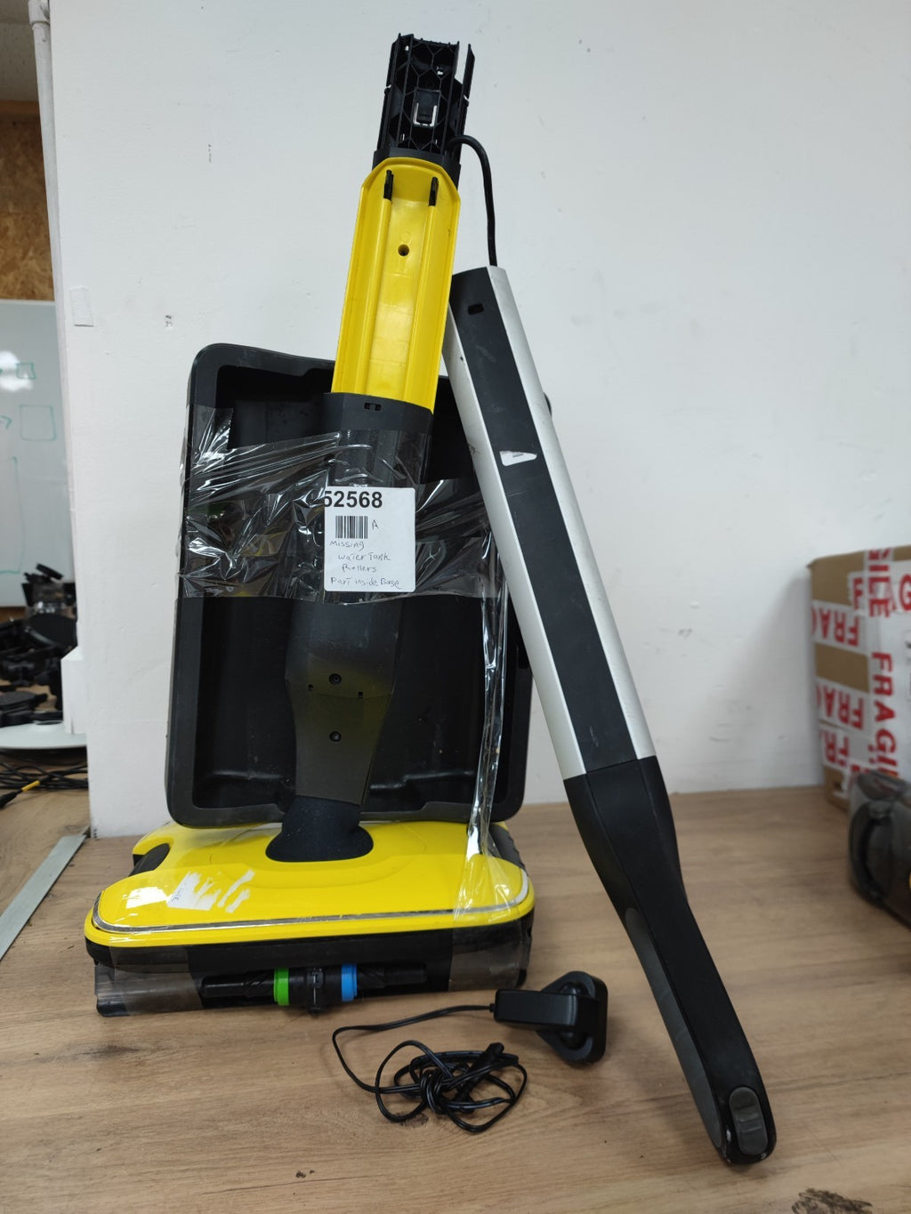 Karcher FC7 Cordless Hard Floor Cleaner-Missing water tank rollers part and base — Used (photo 2)