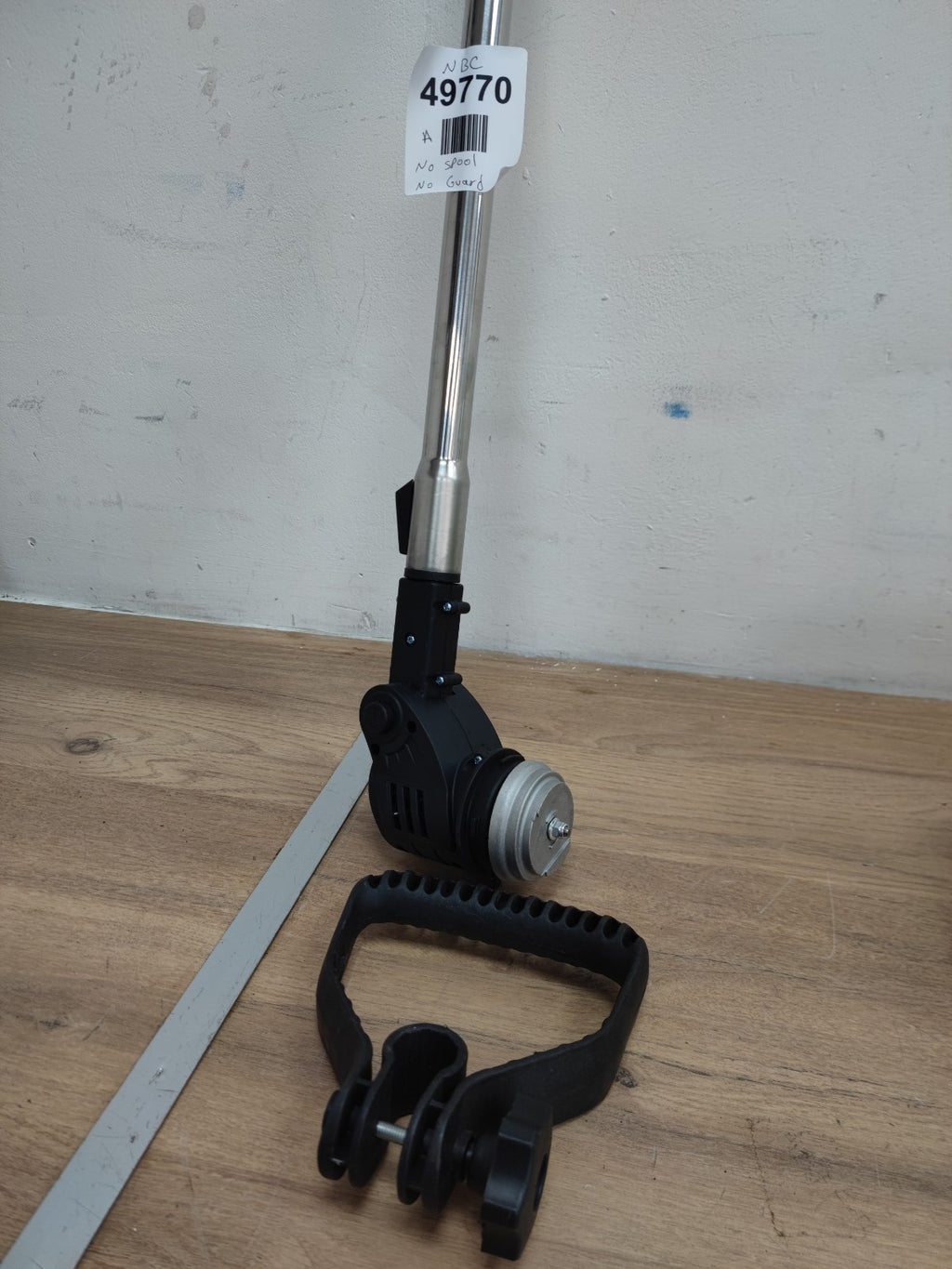Grass trimmer- No battery and charger, no guard and spool