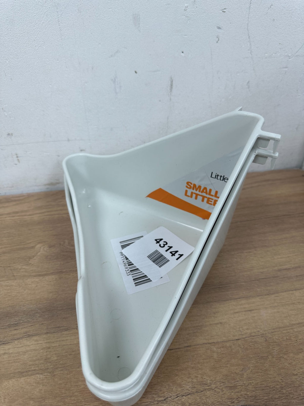Little Friends Corner Litter Tray for Small Animals, Creamy White