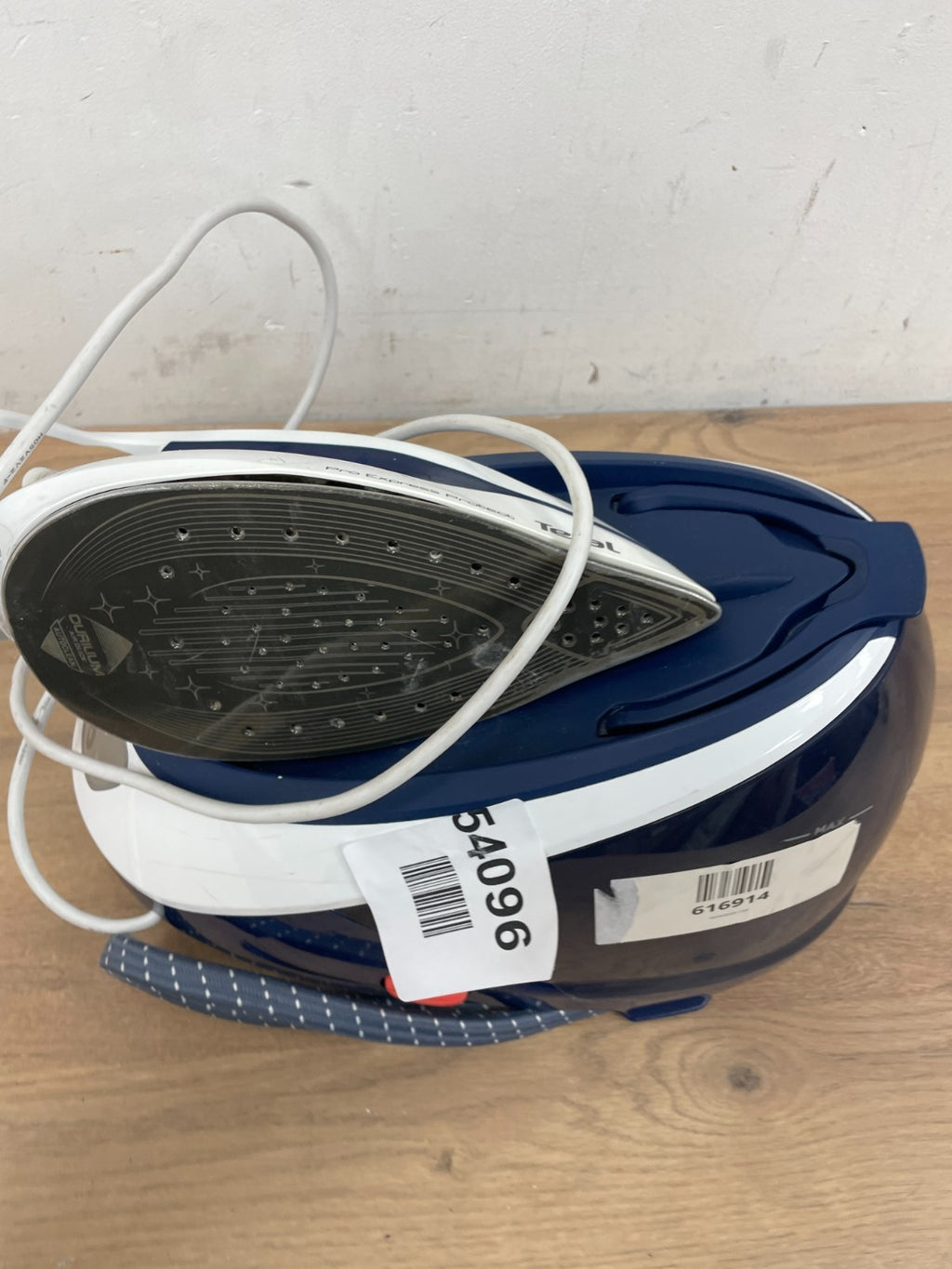 Tefal GV9221 Steam Generator Iron — Used (photo 4)