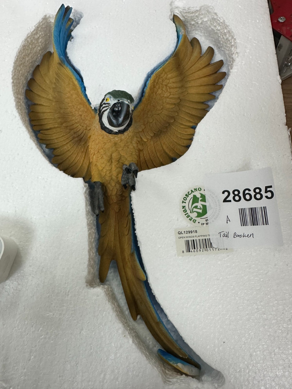 Design Toscano Flapping Macaw Bird Tropical Decor Wall Sculpture-Tail broken