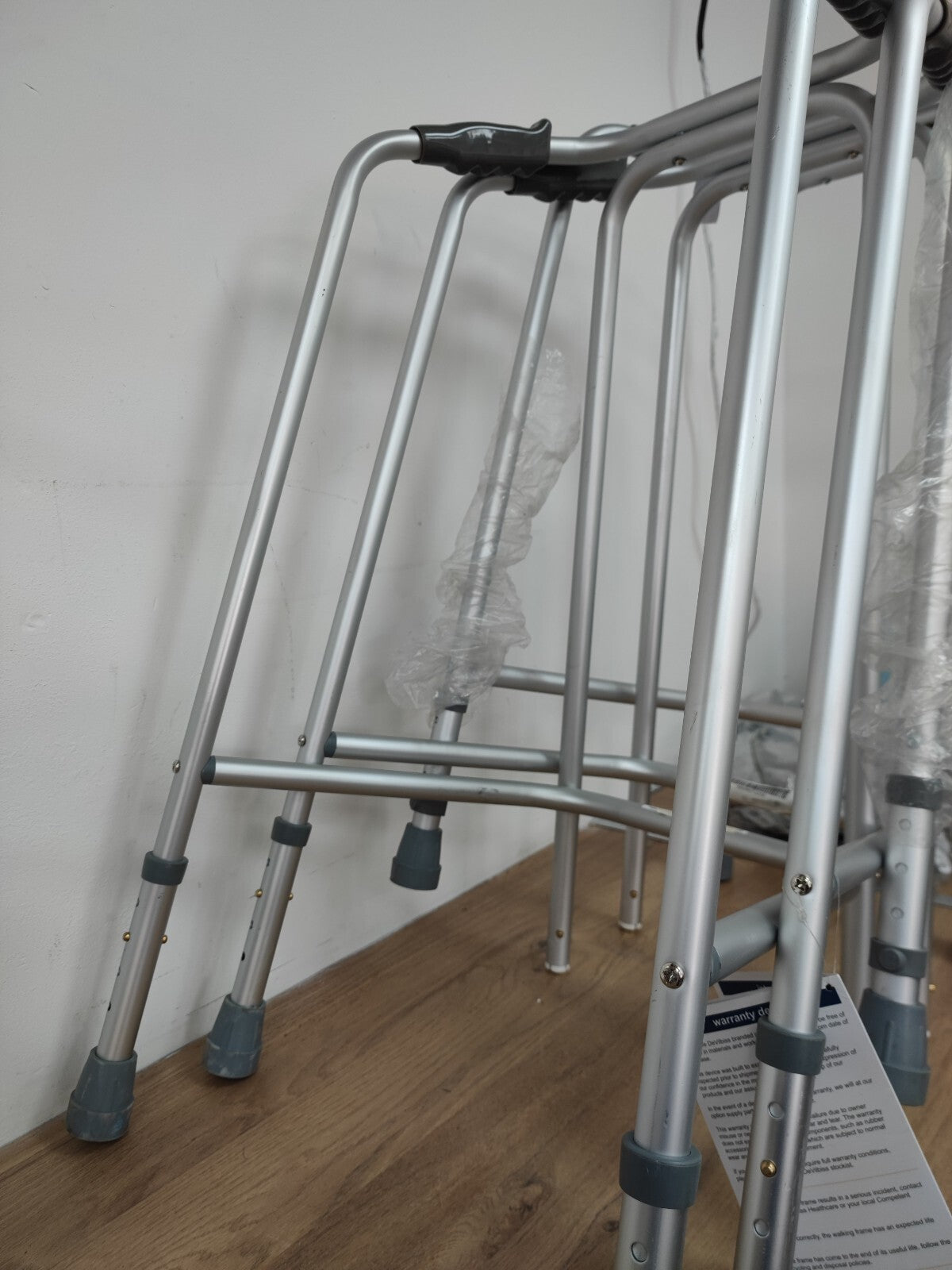 NRS walking frame H62283