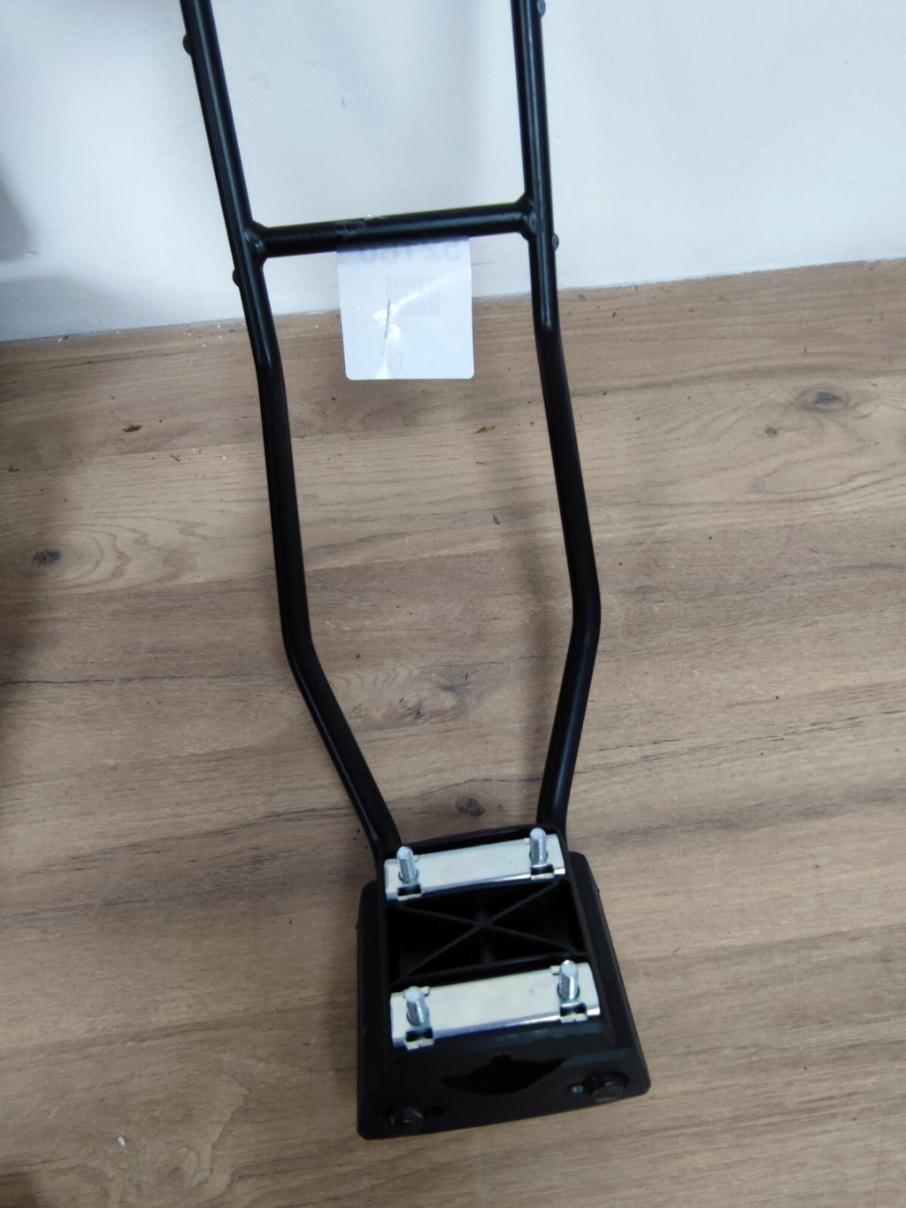 Rear luggage rack