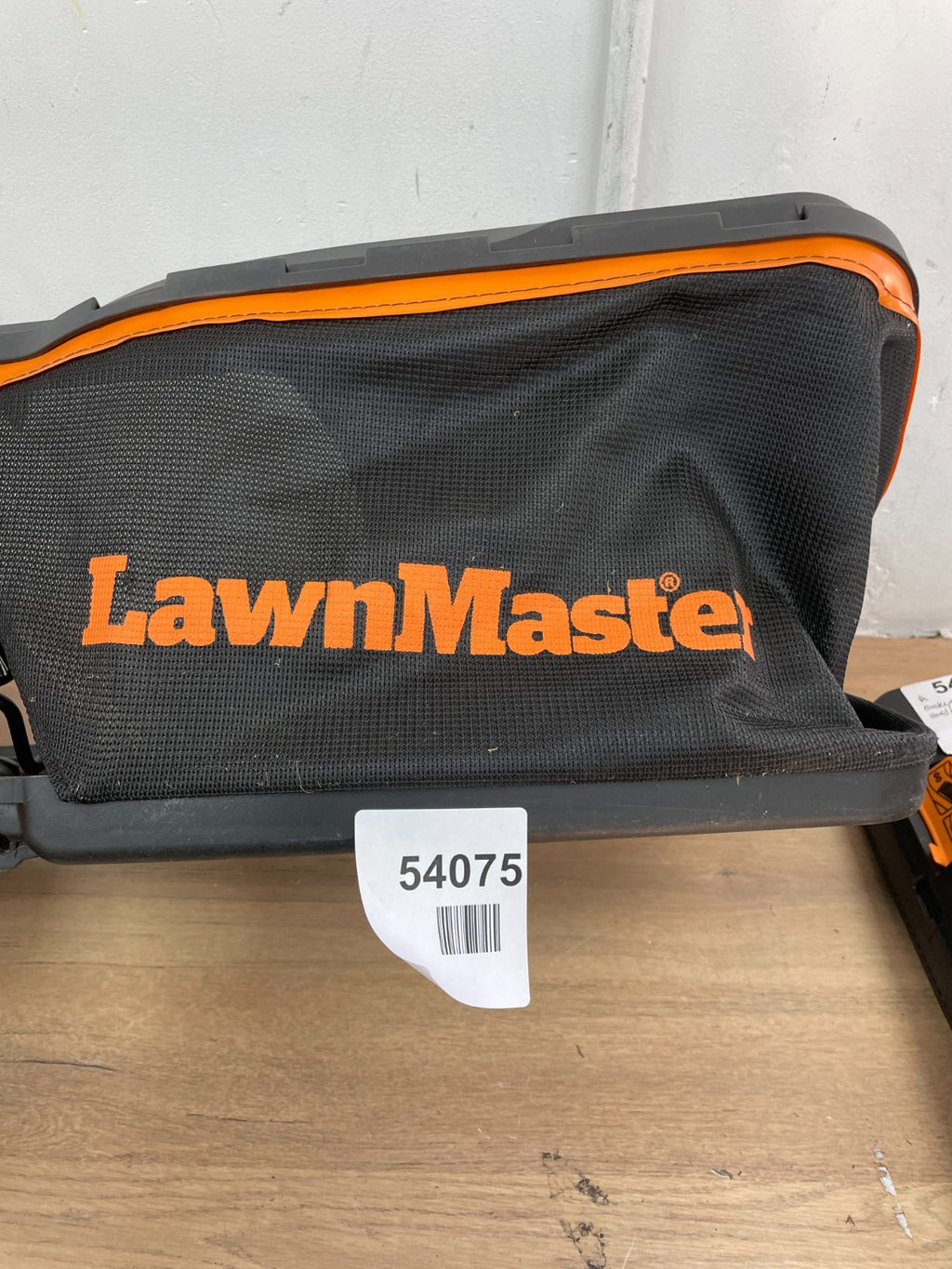 Redi-Bag™ Grass Box for 32cm Electric Lawn Mower M2EB1232M-01 — Used (photo 2)