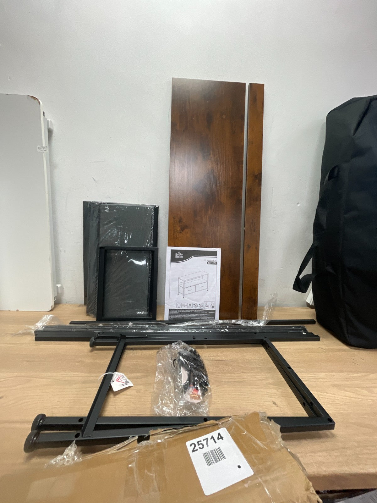 HOMCOM 839-071 TV Cabinet