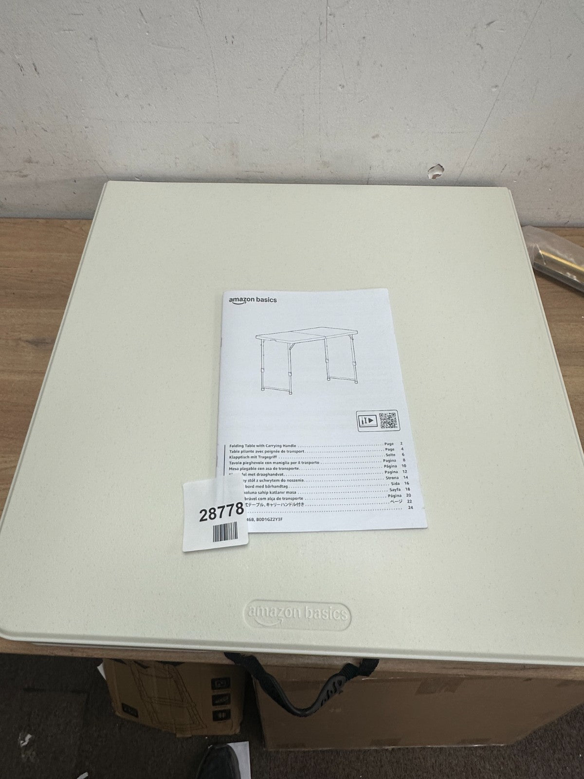 Amazon basics folding table with carrying handle