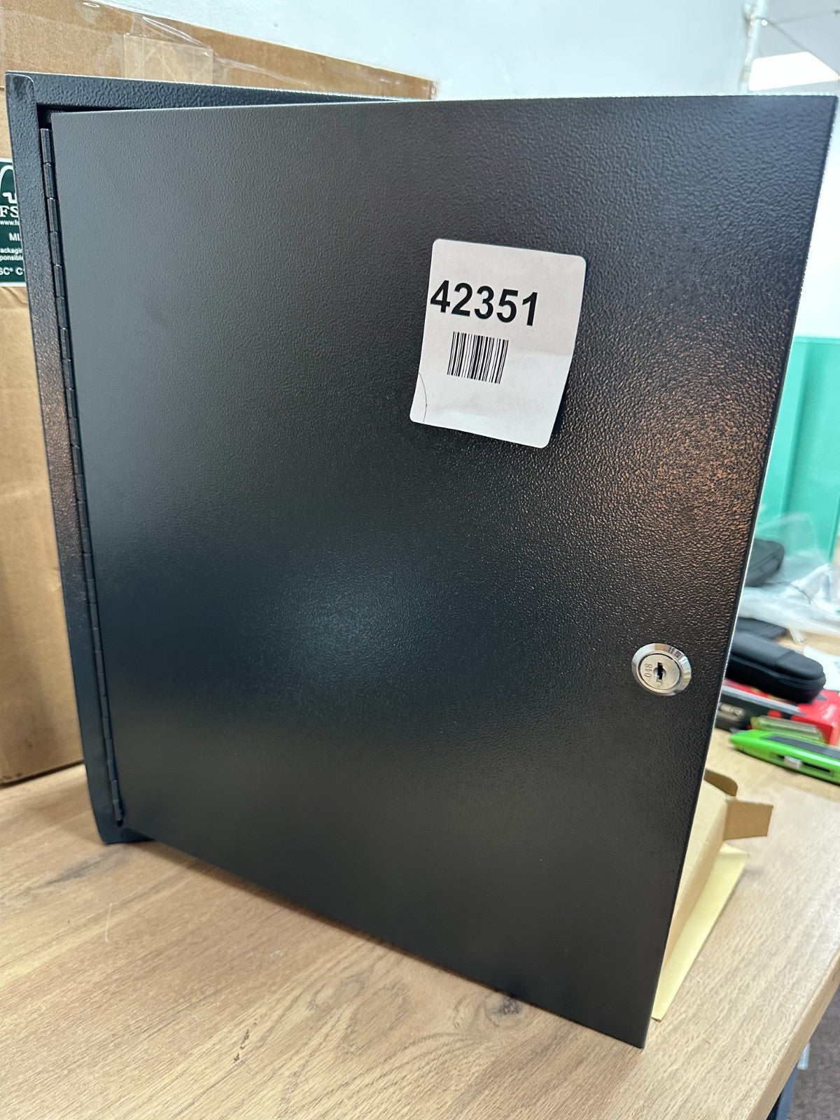 Deluxe Key Cabinet, Dark Grey