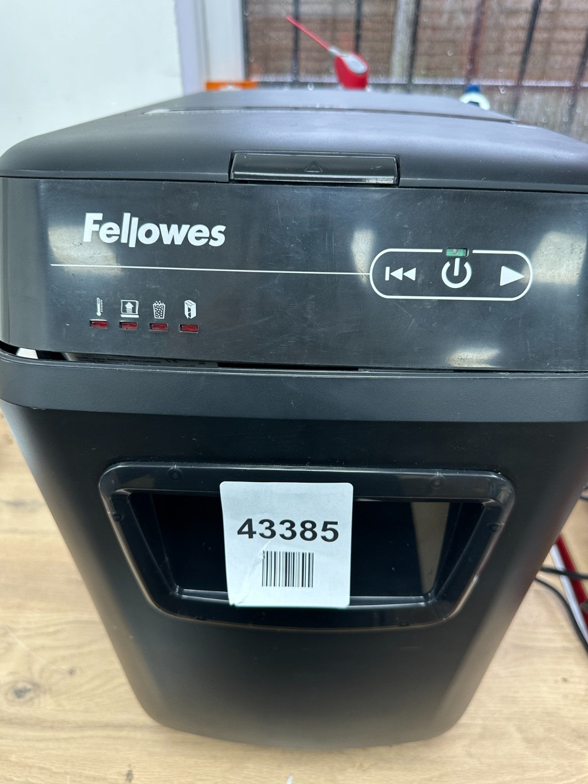 Fellowes Auto Feed 150C Paper Shredder, 150 Sheet Cross Cut Small/Home Office Au