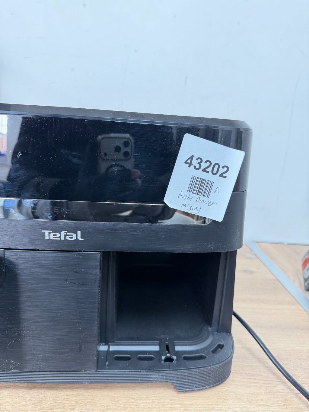 Tefal Dual Easy Fry & Grill Air Fryer - EY9018- Right drawer missing