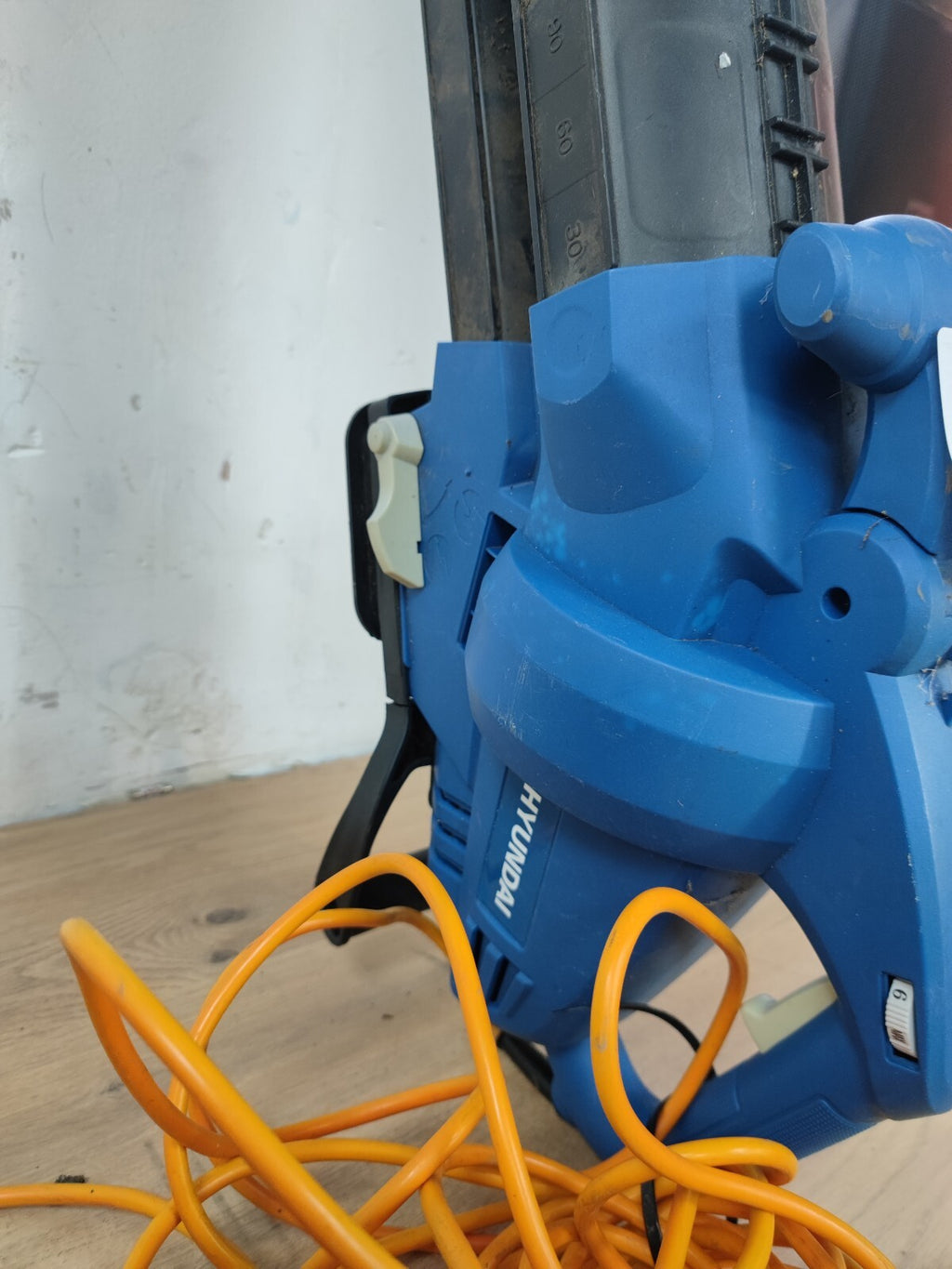 Hyundai Electric Leaf Blower Blower Vacuum & Mulcher HYBV3000E - No Dust Bag