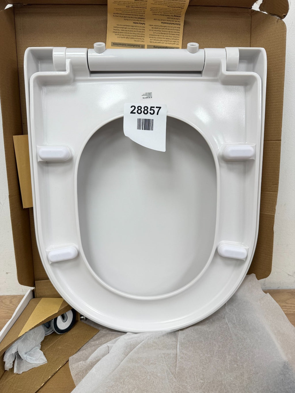 Schutte Toilet Seat D-Shaped WHITE with Soft Close and Quick Release