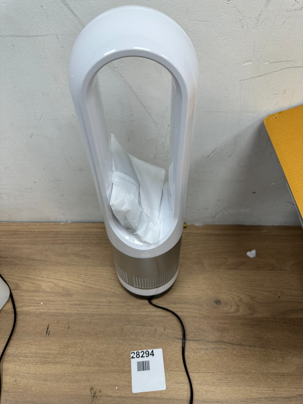 UML-018 Bladeless Fan ,heating and Cooling Fan