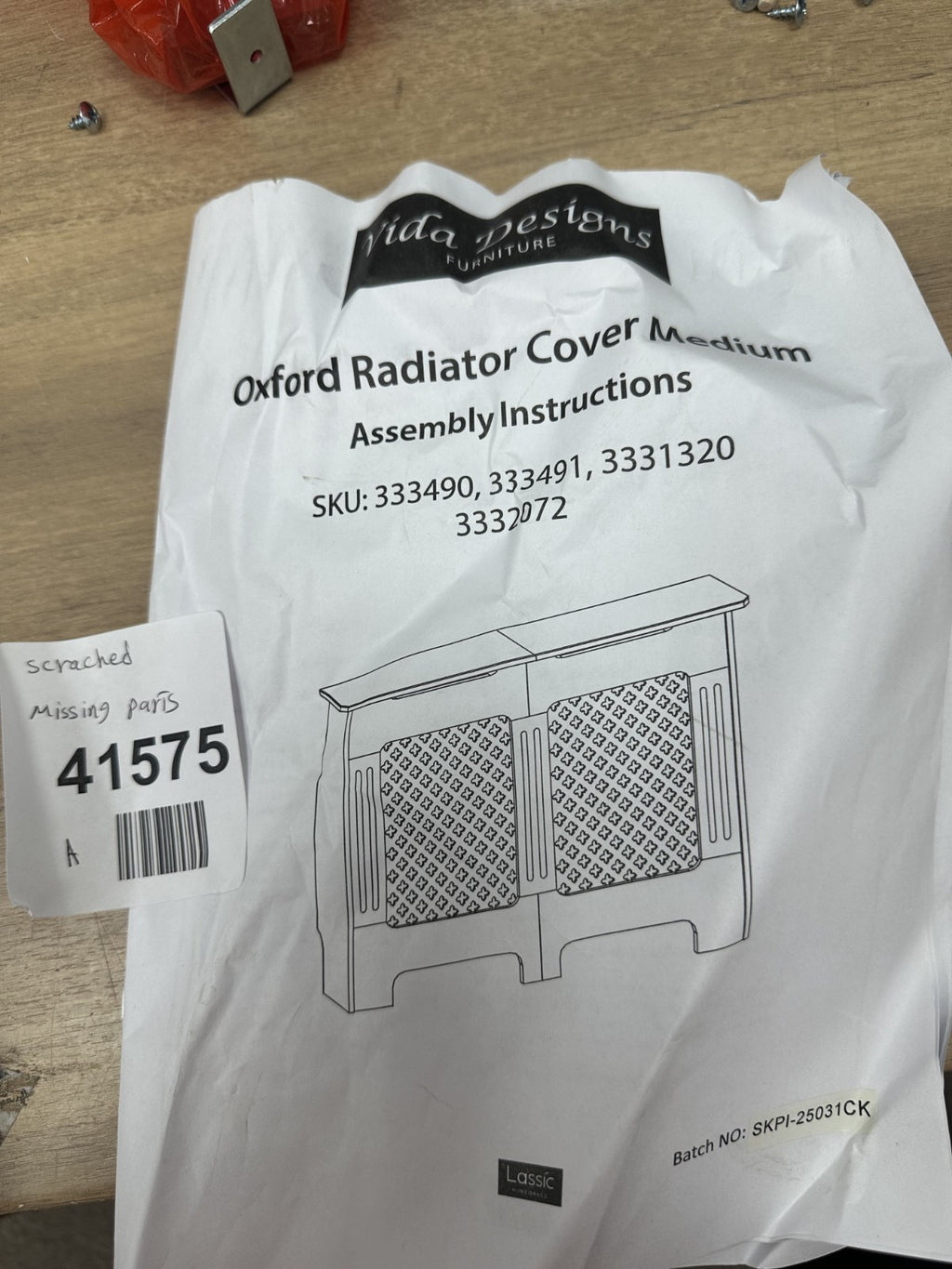 Vida Designs 333490 Oxford Radiator Cover Medium - White — New (other) (photo 4)