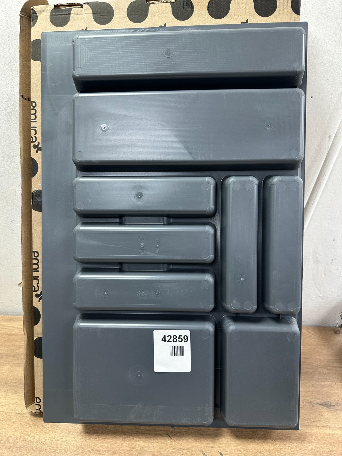 Cutlery organizer drawer