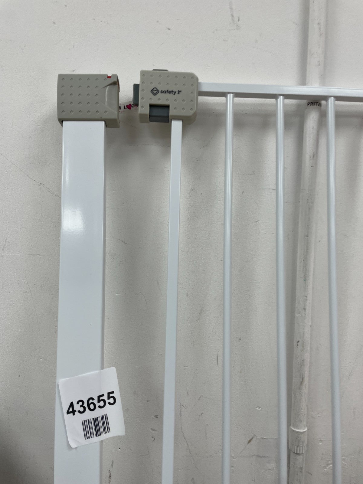 Safety 1St Securetech Metal Gate, Pressure Fit Safety Gate — New (other) (photo 2)