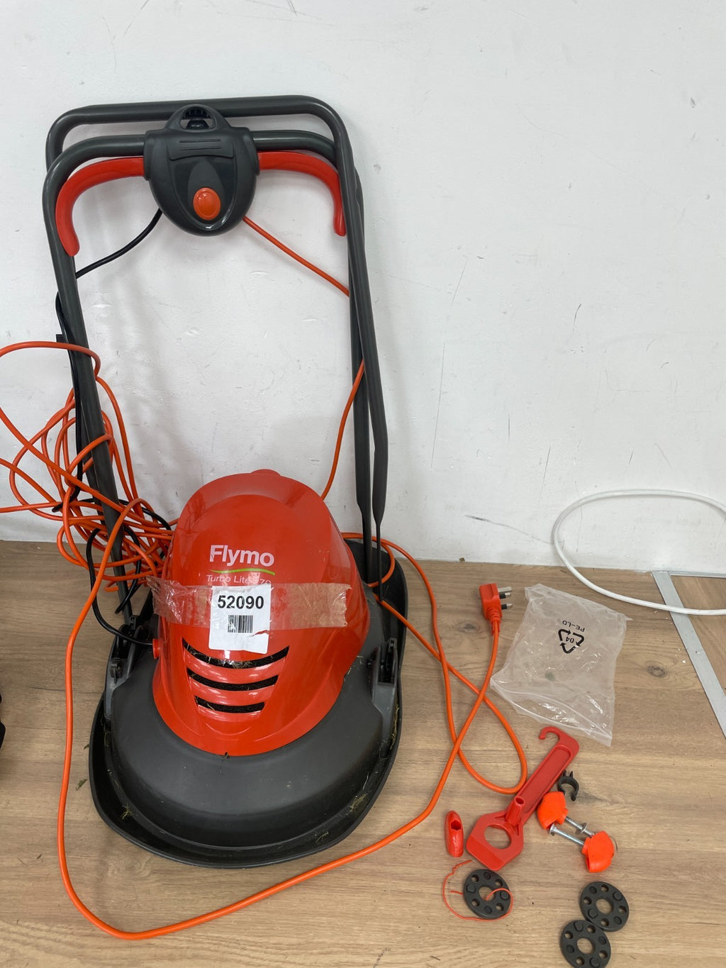 Flymo Turbo Lite 270 Hover Lawn Mower — Used (photo 2)