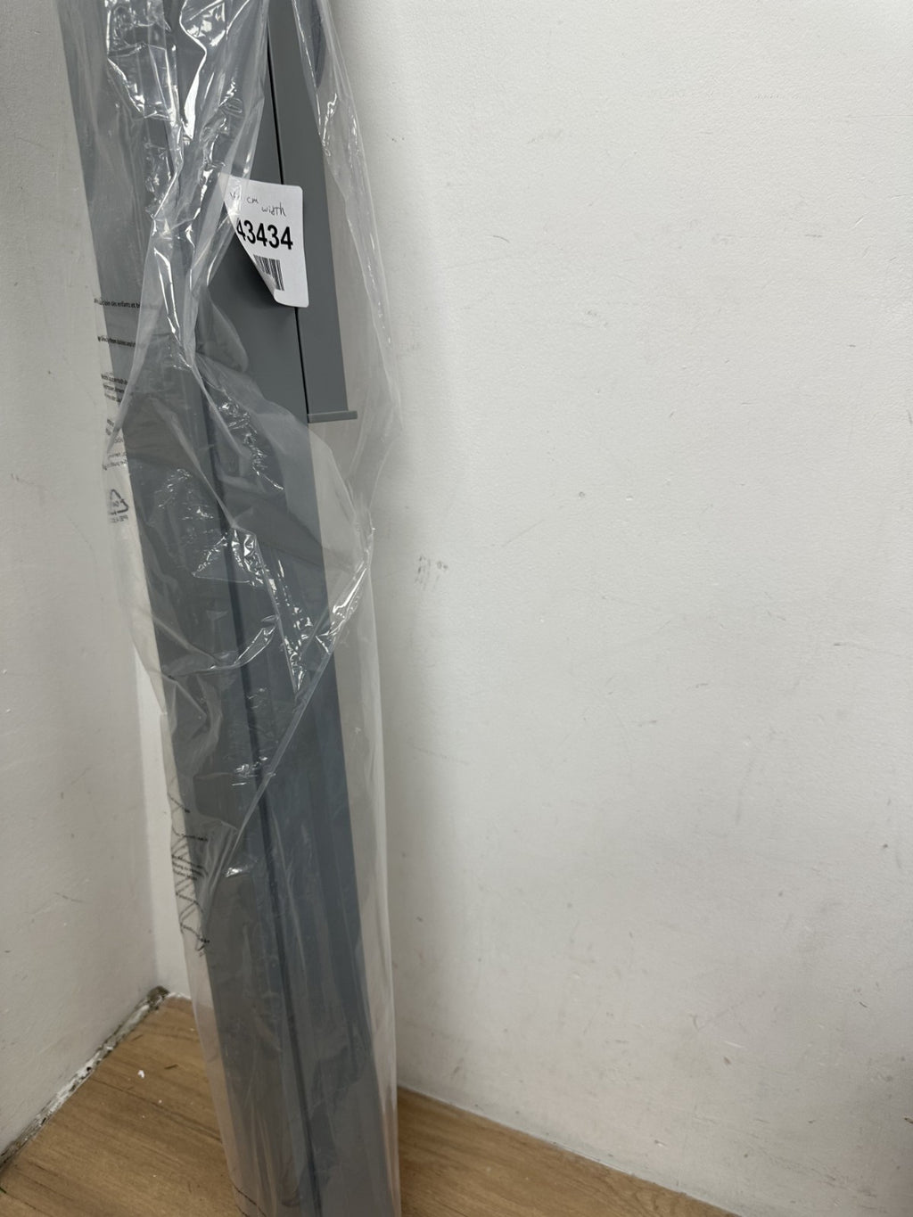 VOUNOT Retractable Side Awning Outdoor Privacy Protection Screen — New (other) (photo 2)