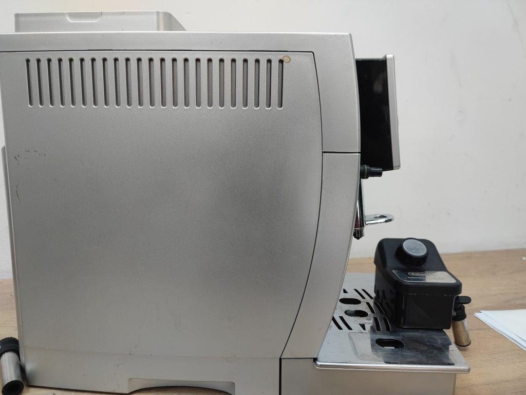 DeLonghi Bean to Cup Coffee Machine - Silver