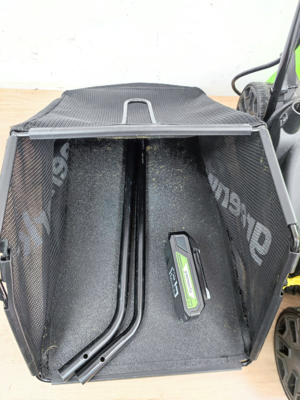 Greenworks GD24LM33 Lawn Mower 24V 33cm - Read Description