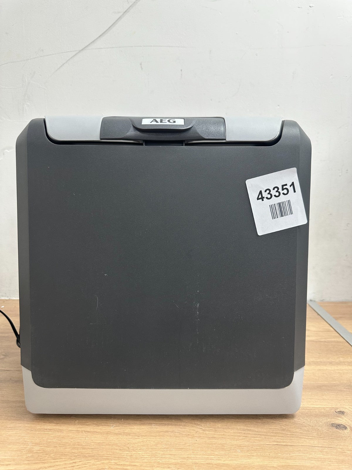 AEG Automotive Thermoelectric Cooler Box