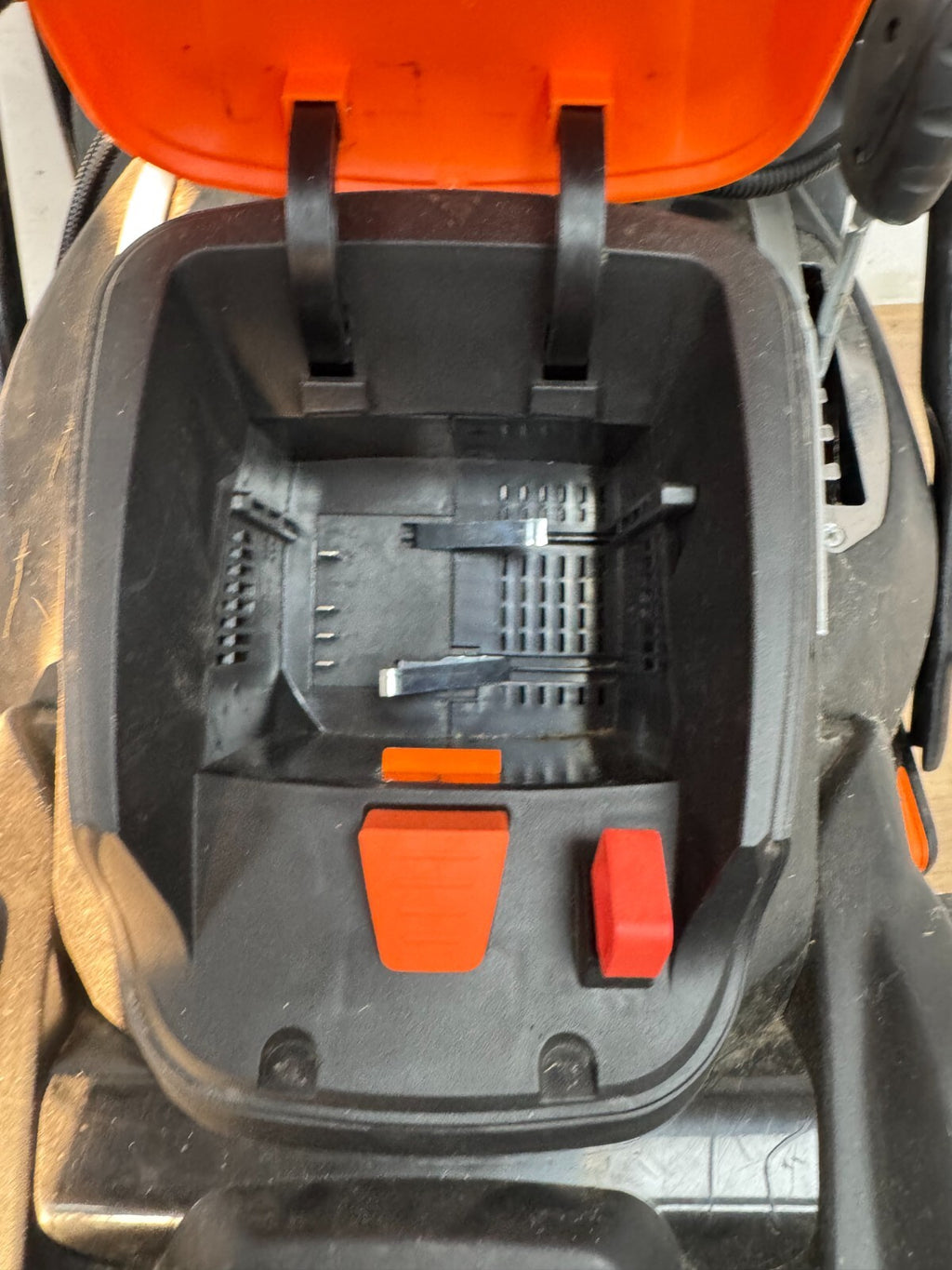 Yard Force LM G34А Lawnmower