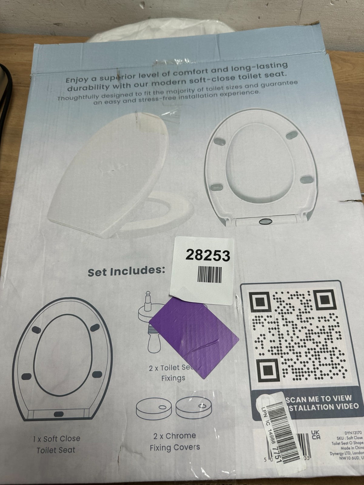 Toilet seat white