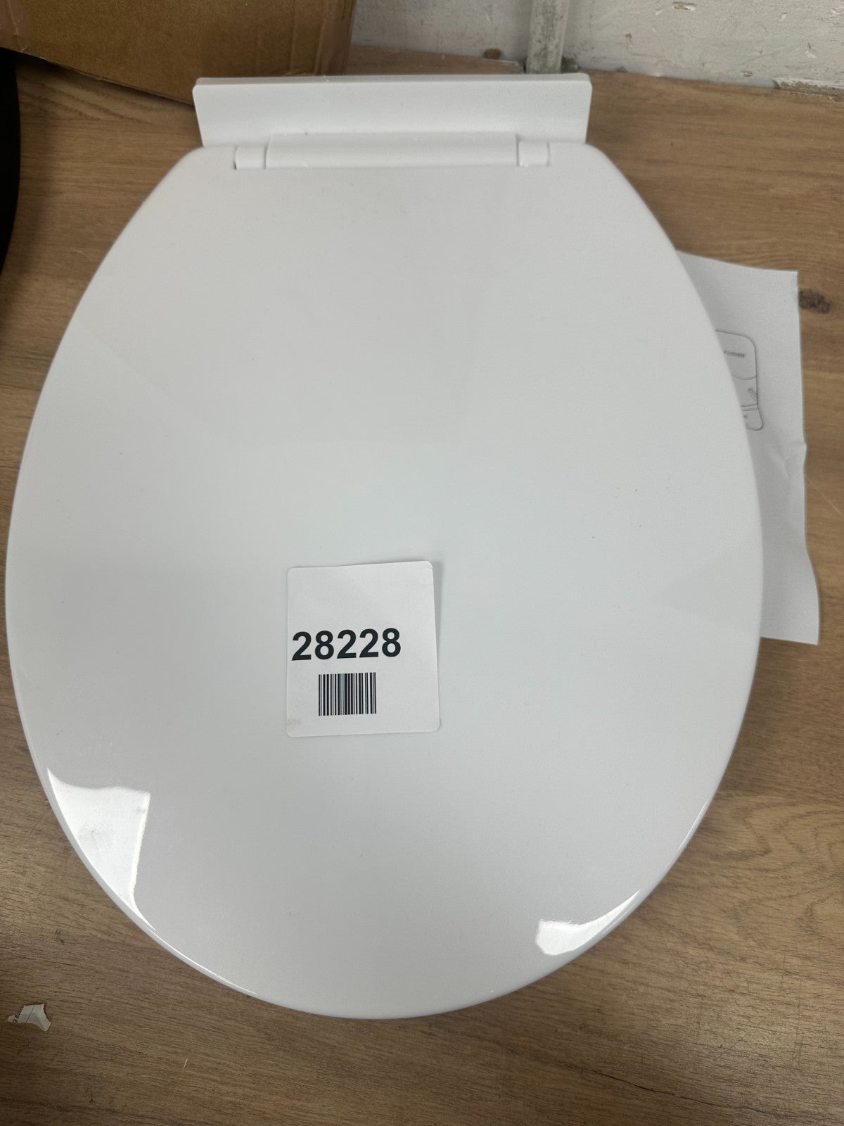 Ram White Soft Close Toilet Seat with Quick Release