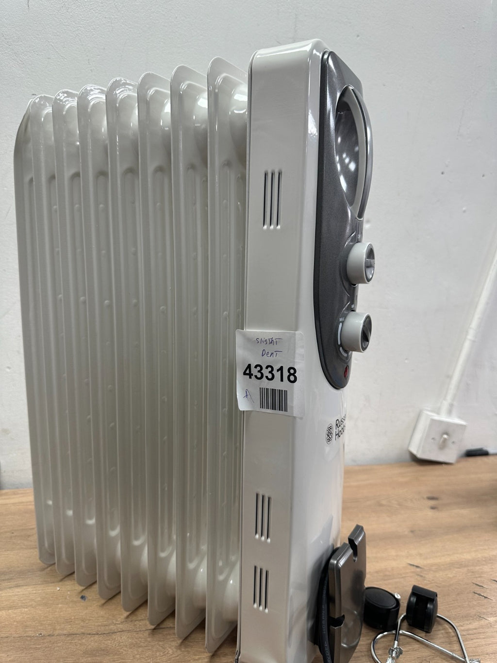 Russell Hobbs RHOFR5002 9 Fin Heating Radiator - White
