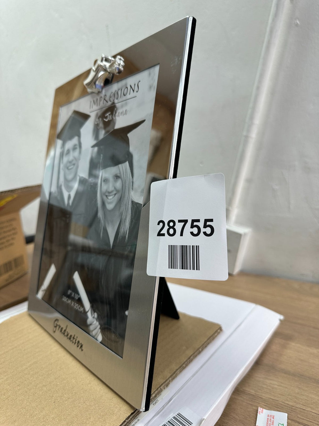 SILVER GRADUATION PICTURE FRAME 8'' X 10''
