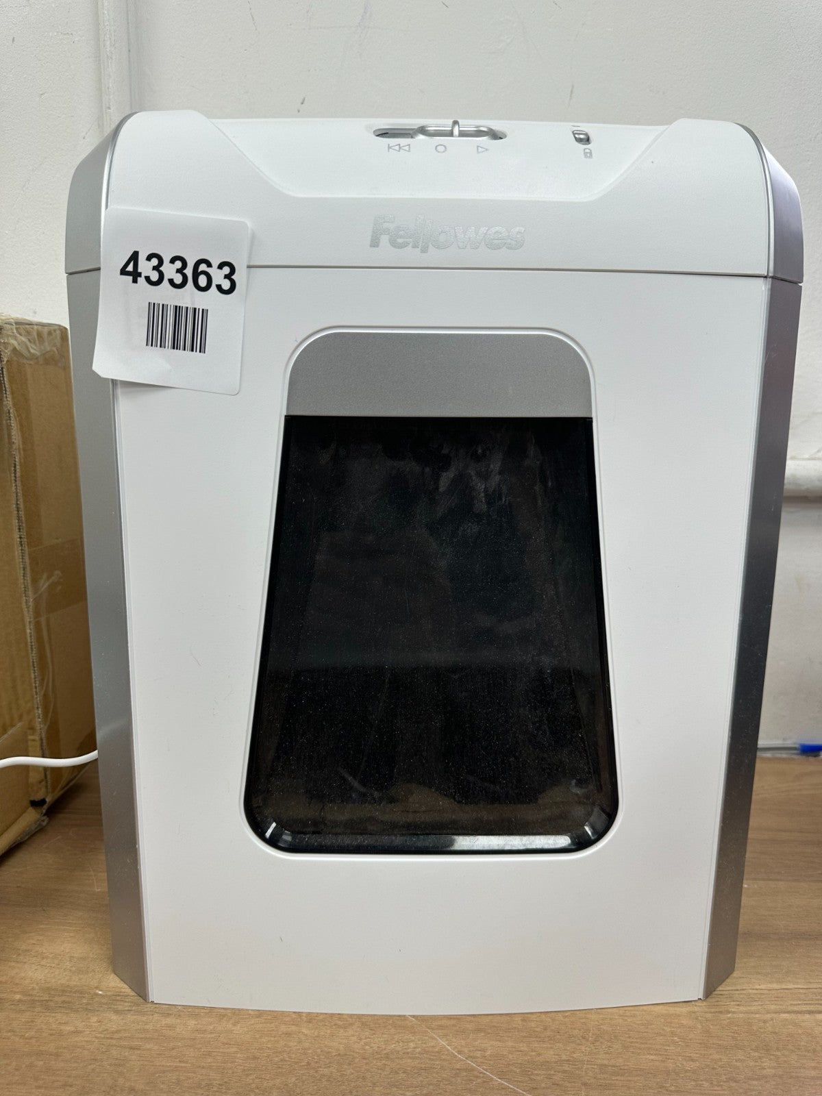 Fellowes Paper Shredder for Home Office Use - Read Description