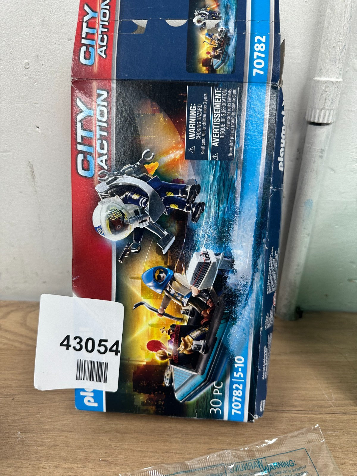 Playmobil 70782 City Action Police Jetpack & Boat