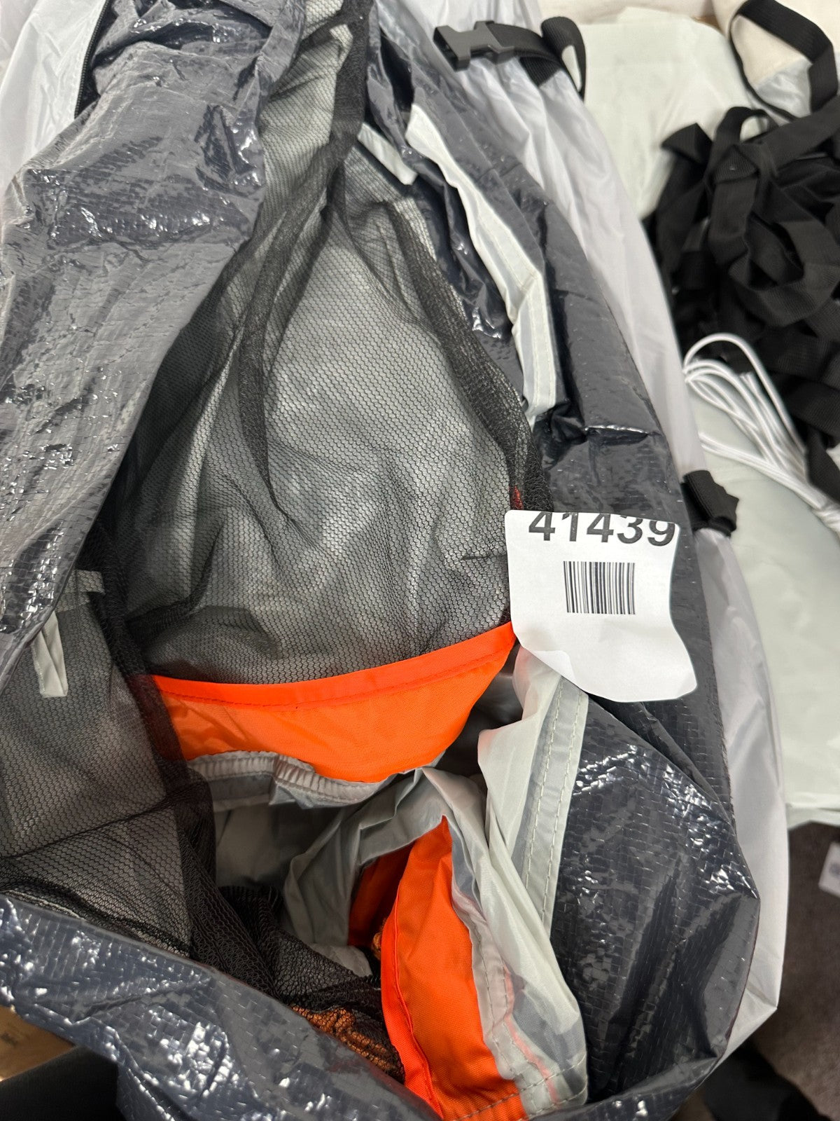 VEVOR 120742 SUV Tent — New (other) (photo 3)