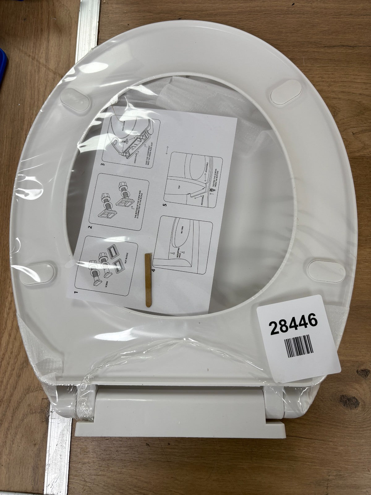 Ram® White Soft Close Toilet Seat with Quick Release