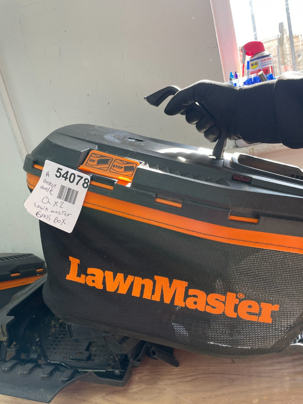 Redi-Bag™ Grass Box for 37cm Lawn Mowers (CLMF2437G & M2EB1637M) — Used (photo 2)
