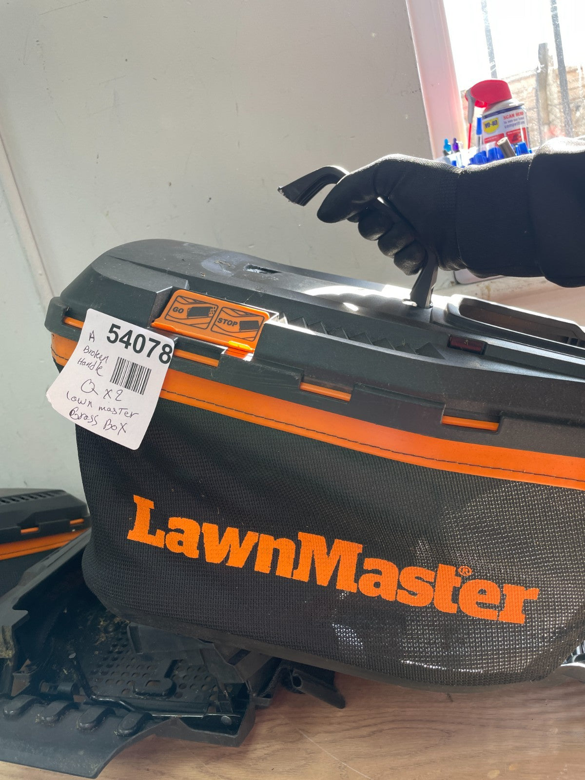 Redi-Bag™ Grass Box for 37cm Lawn Mowers (CLMF2437G & M2EB1637M) — Used (photo 2)