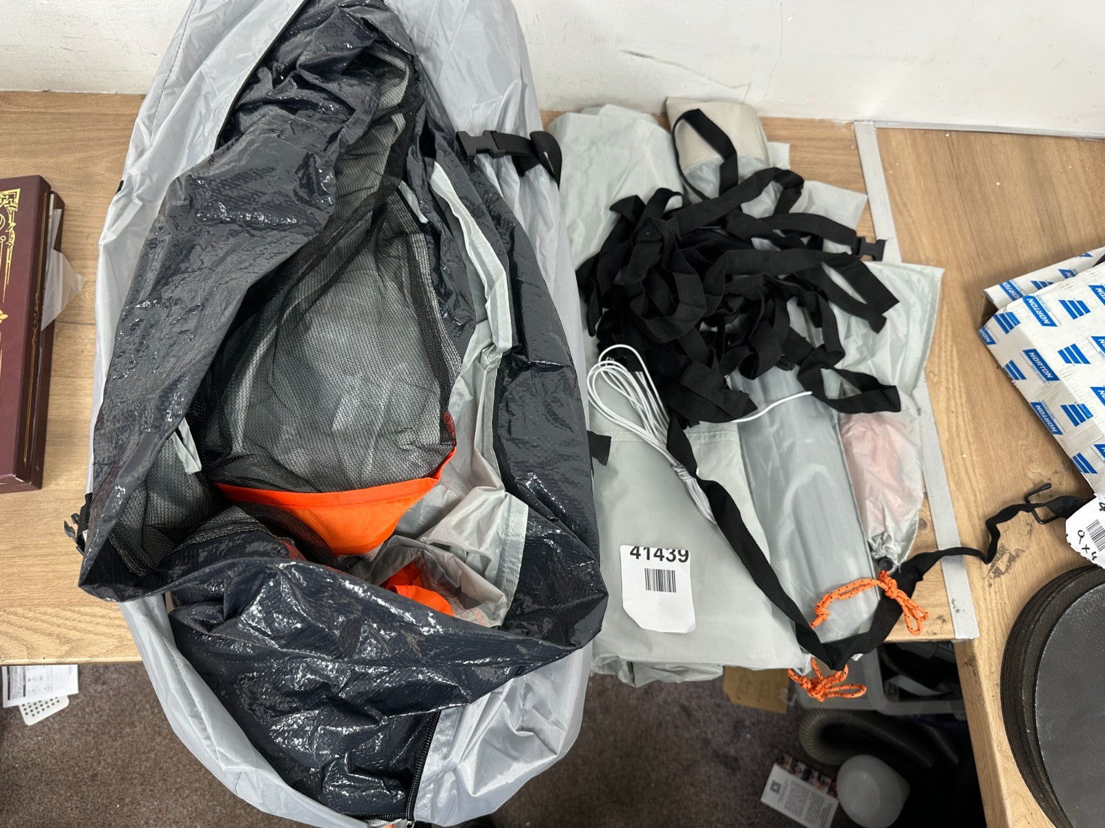 VEVOR 120742 SUV Tent — New (other) (photo 4)