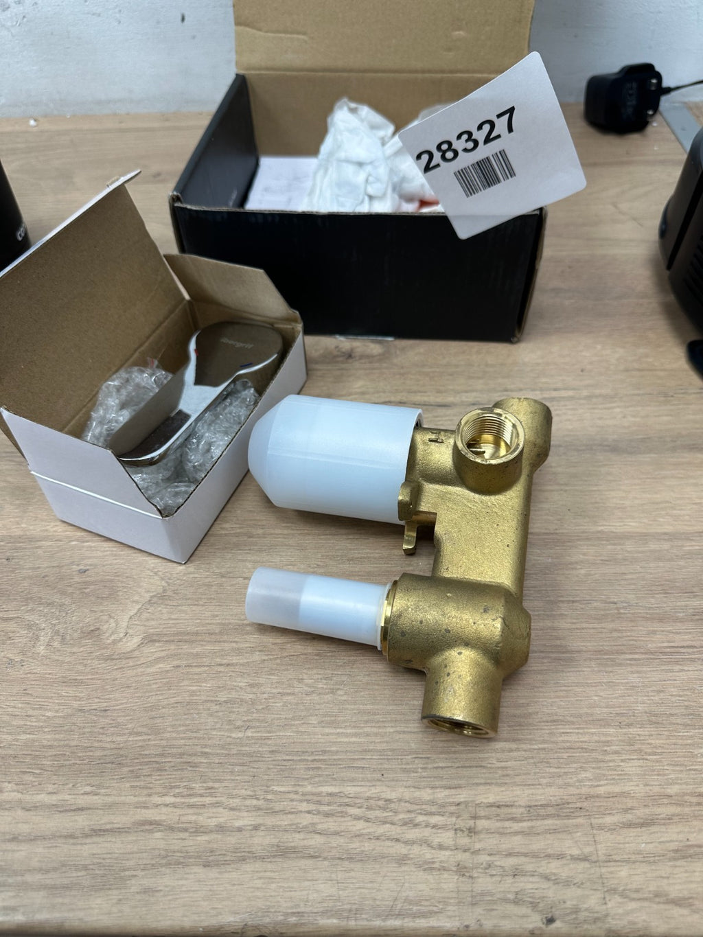 Ibergrif M21702A - Concealed Mixer Tap Chrome Silver