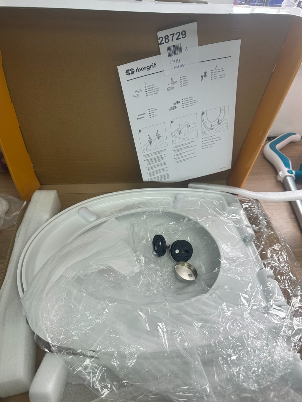 Ibergrif toilet seat oval- Caps missing