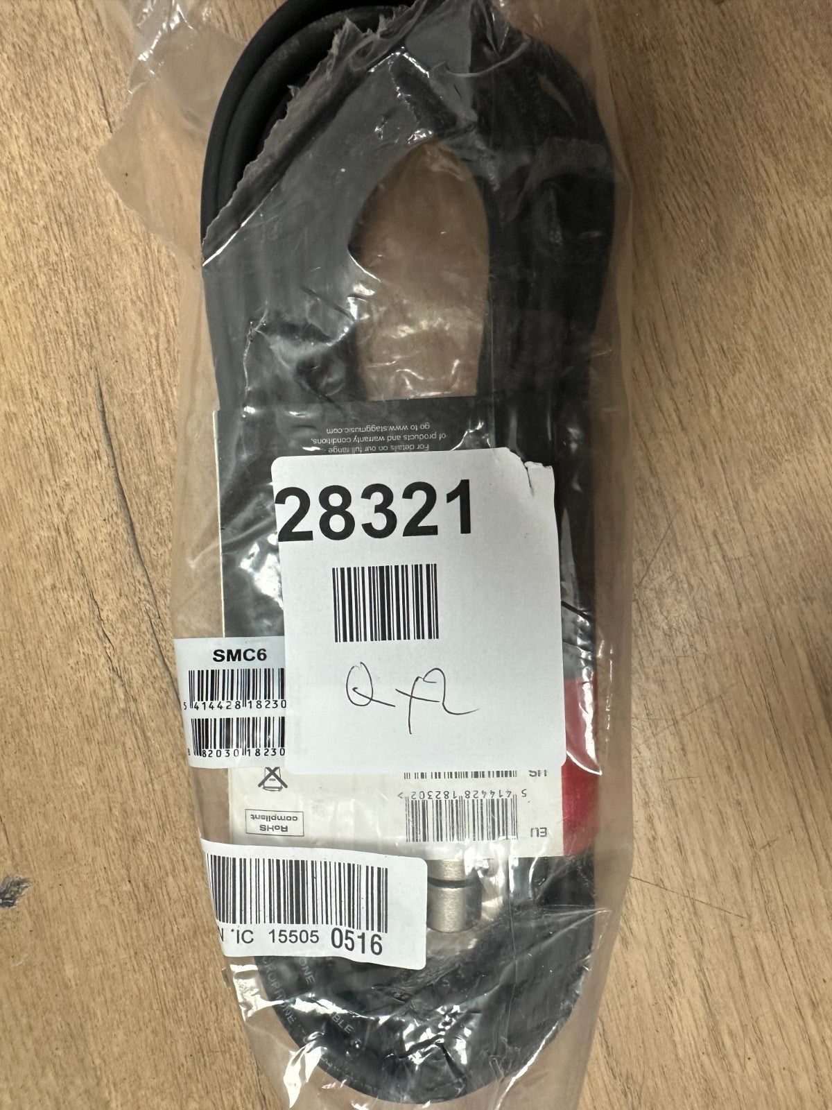 Stagg High Quality Microphone Phone 6m Cable