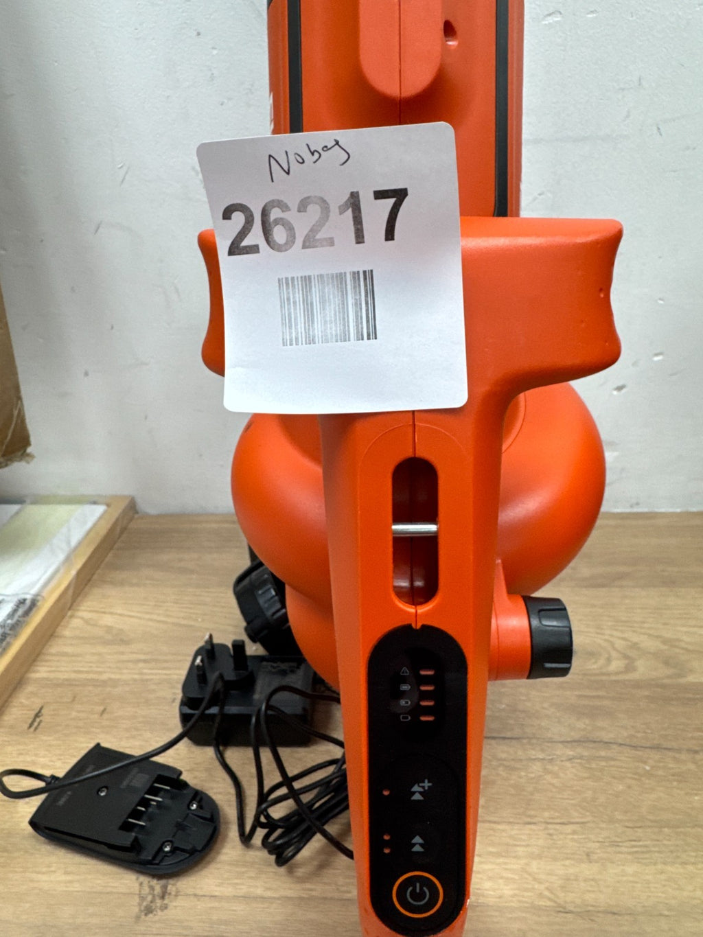 Flymo 18V EasiBlowVac Cordless Leaf Blower & Vacuum