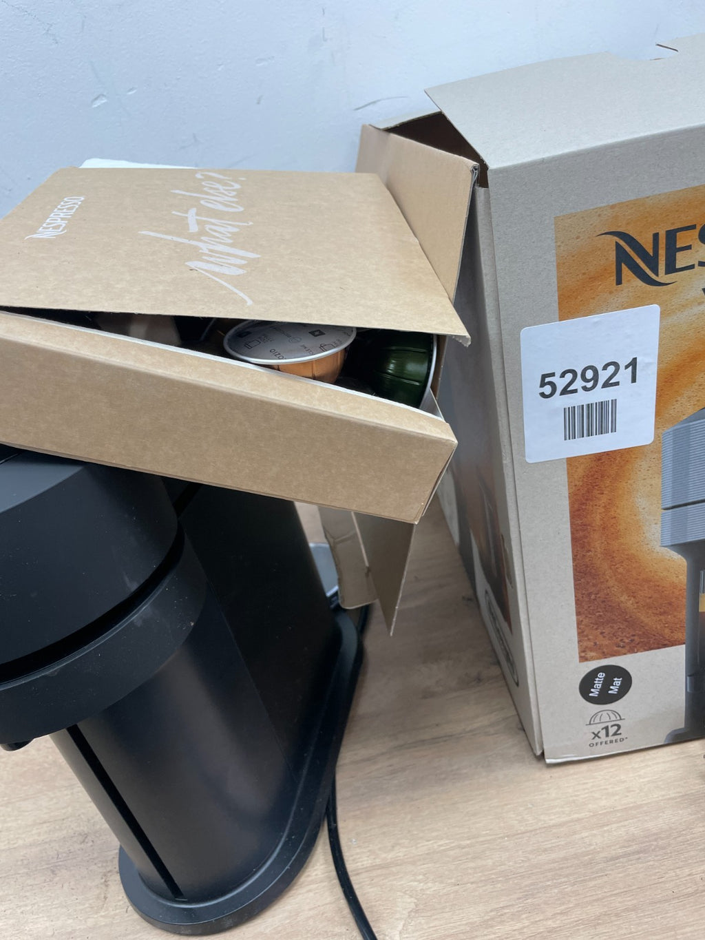 Nespresso De'Longhi Vertuo Next ENV 120.BM Coffee Capsule Machine
