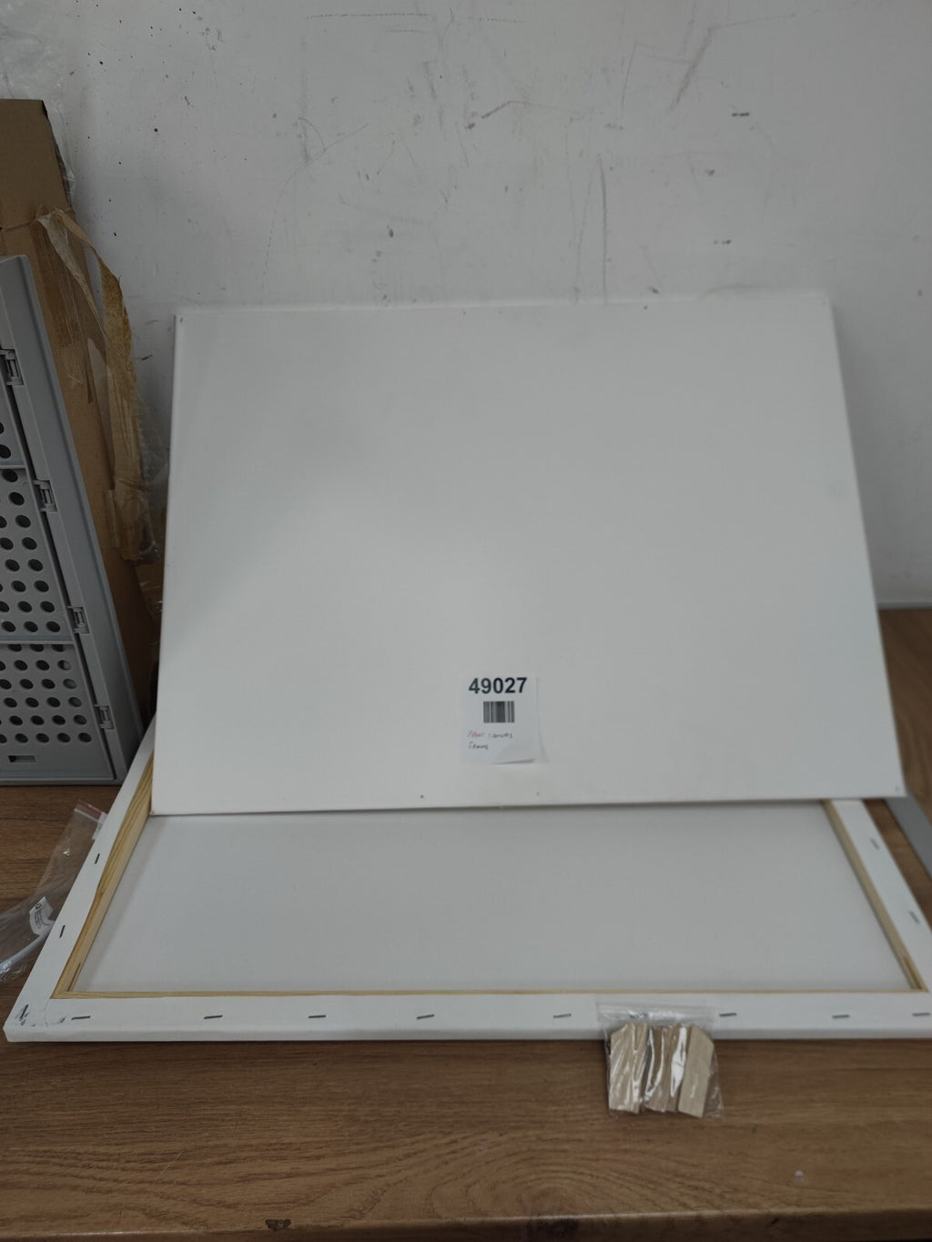 Canvas frame