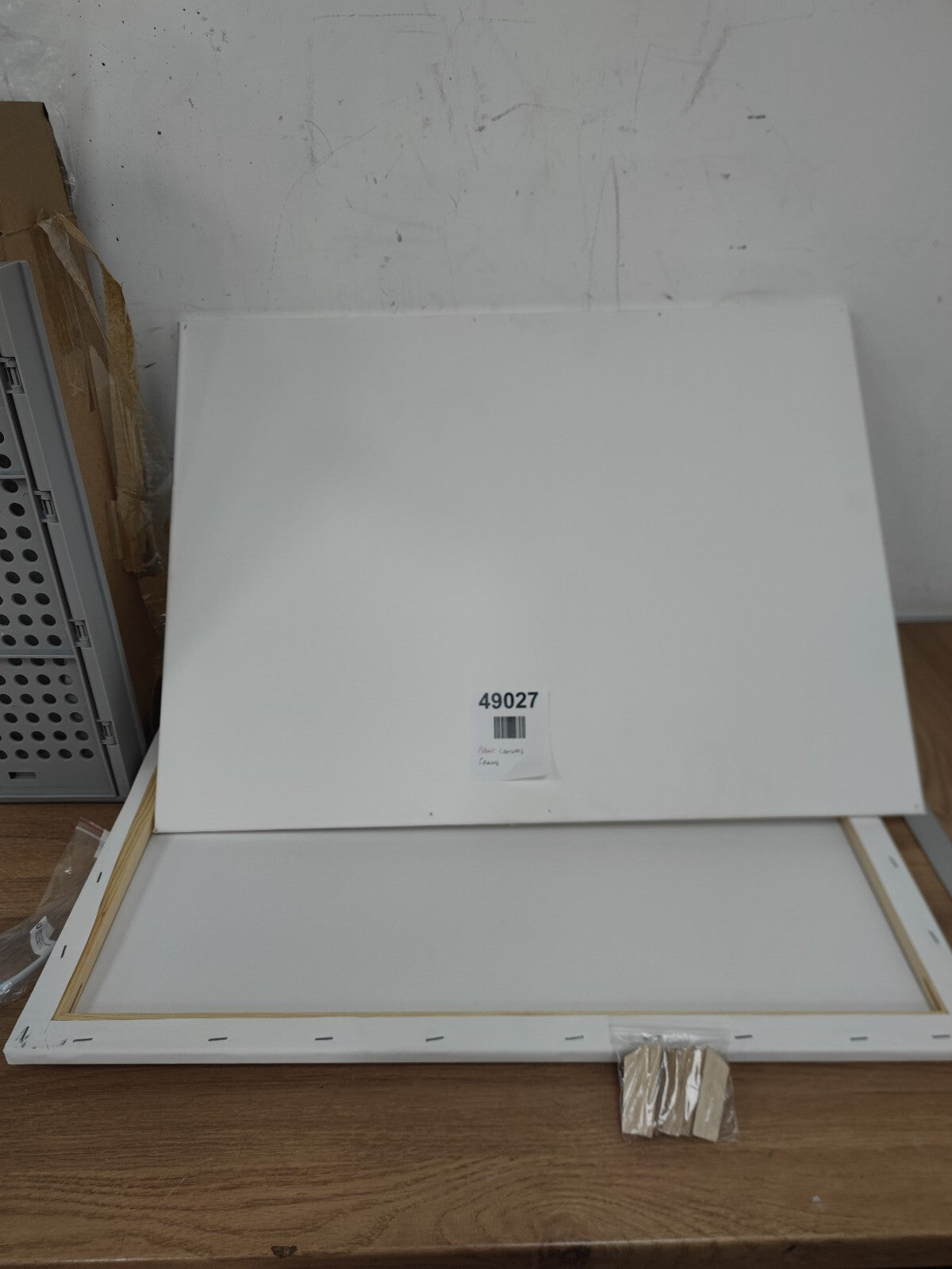 Canvas frame