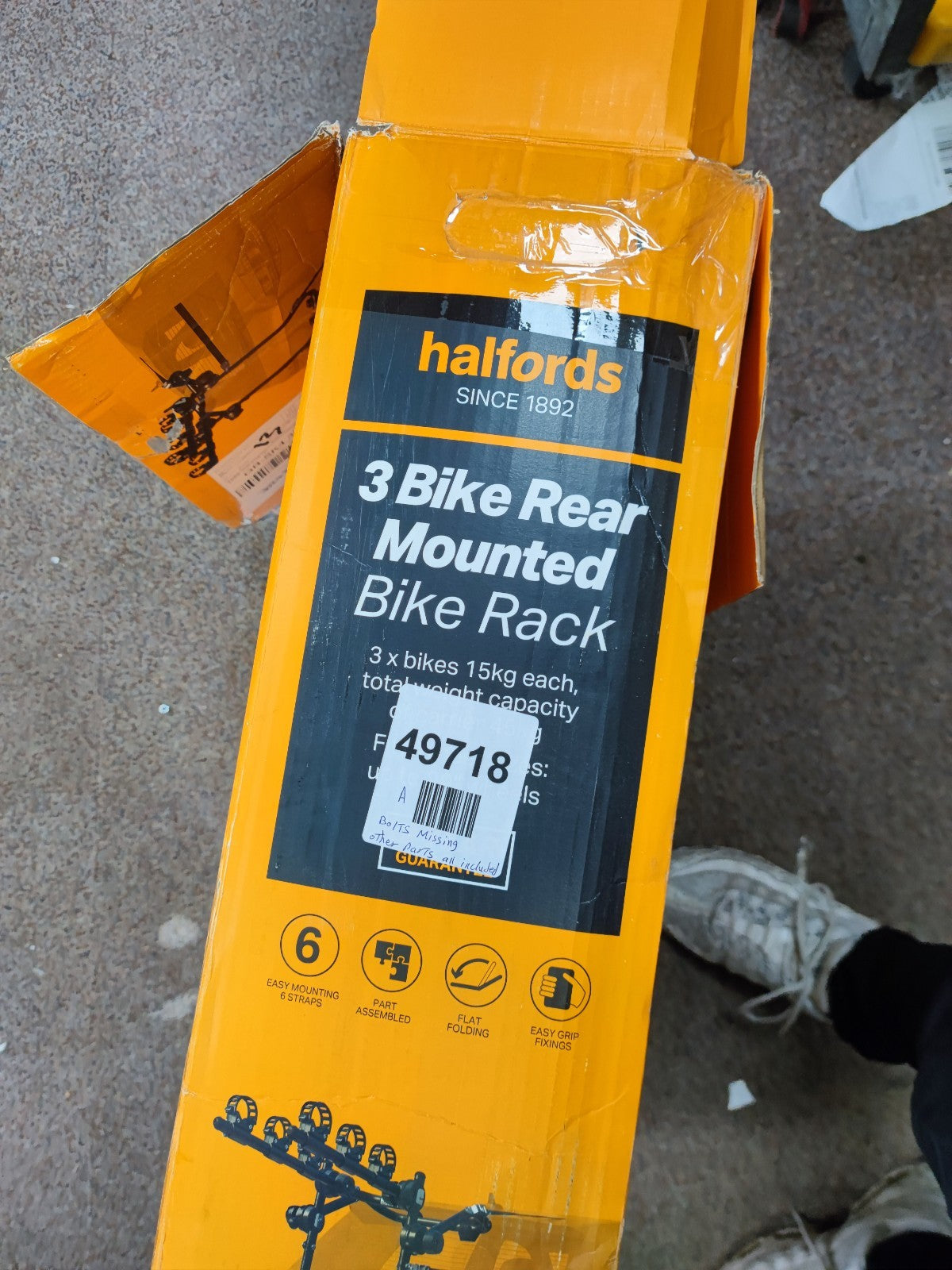 Halfords 3 Bike Rear Mounted Bike Rack Cycle Carrier- Bolts missing
