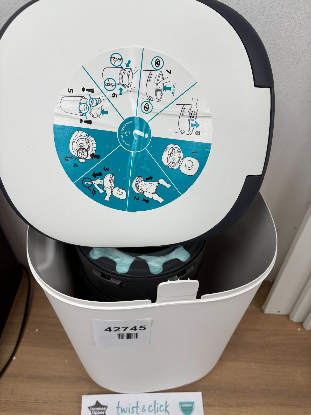 Tommee Tippee Twist and Click Advanced Nappy Disposal Bin