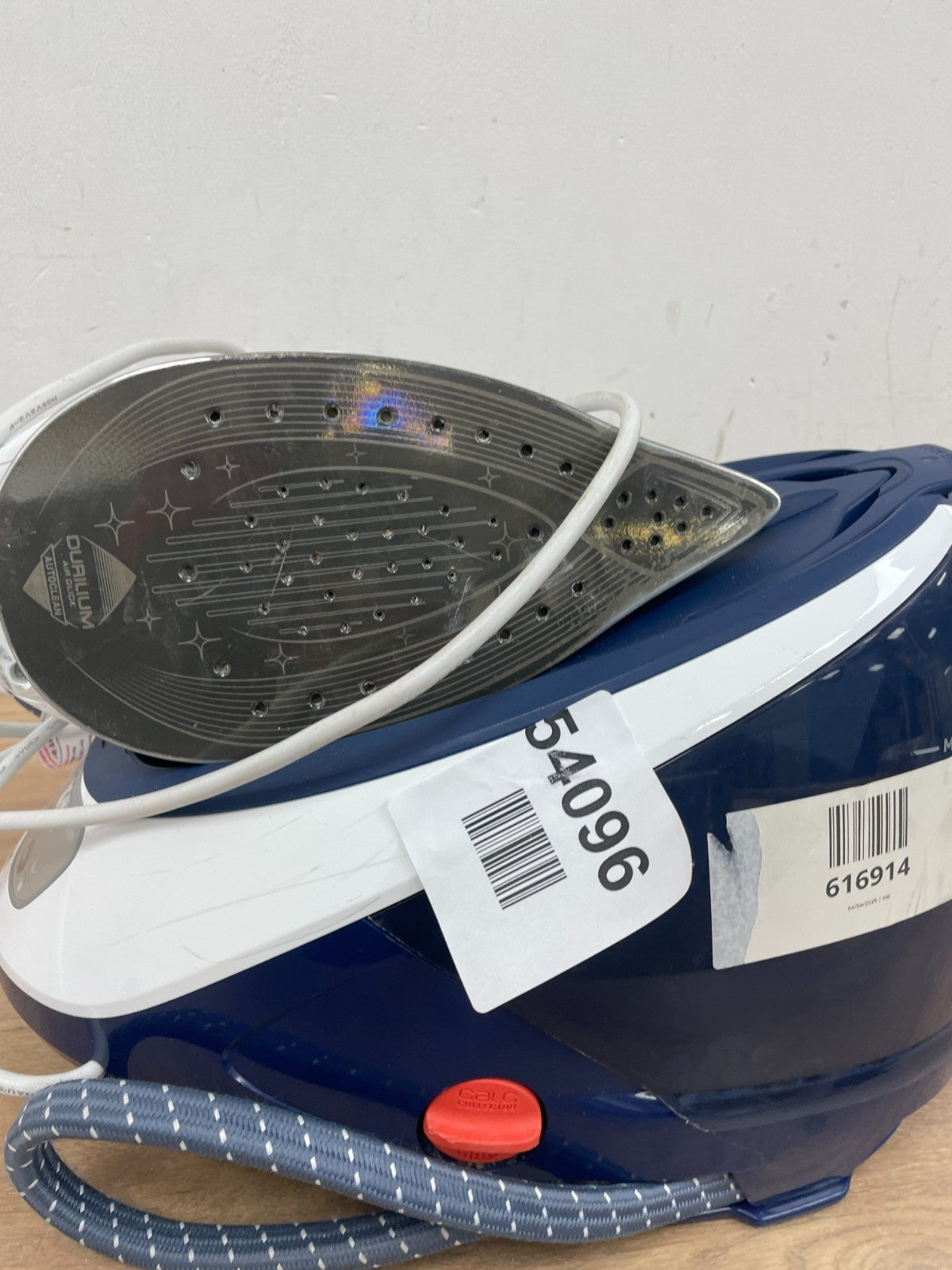 Tefal GV9221 Steam Generator Iron — Used (photo 3)