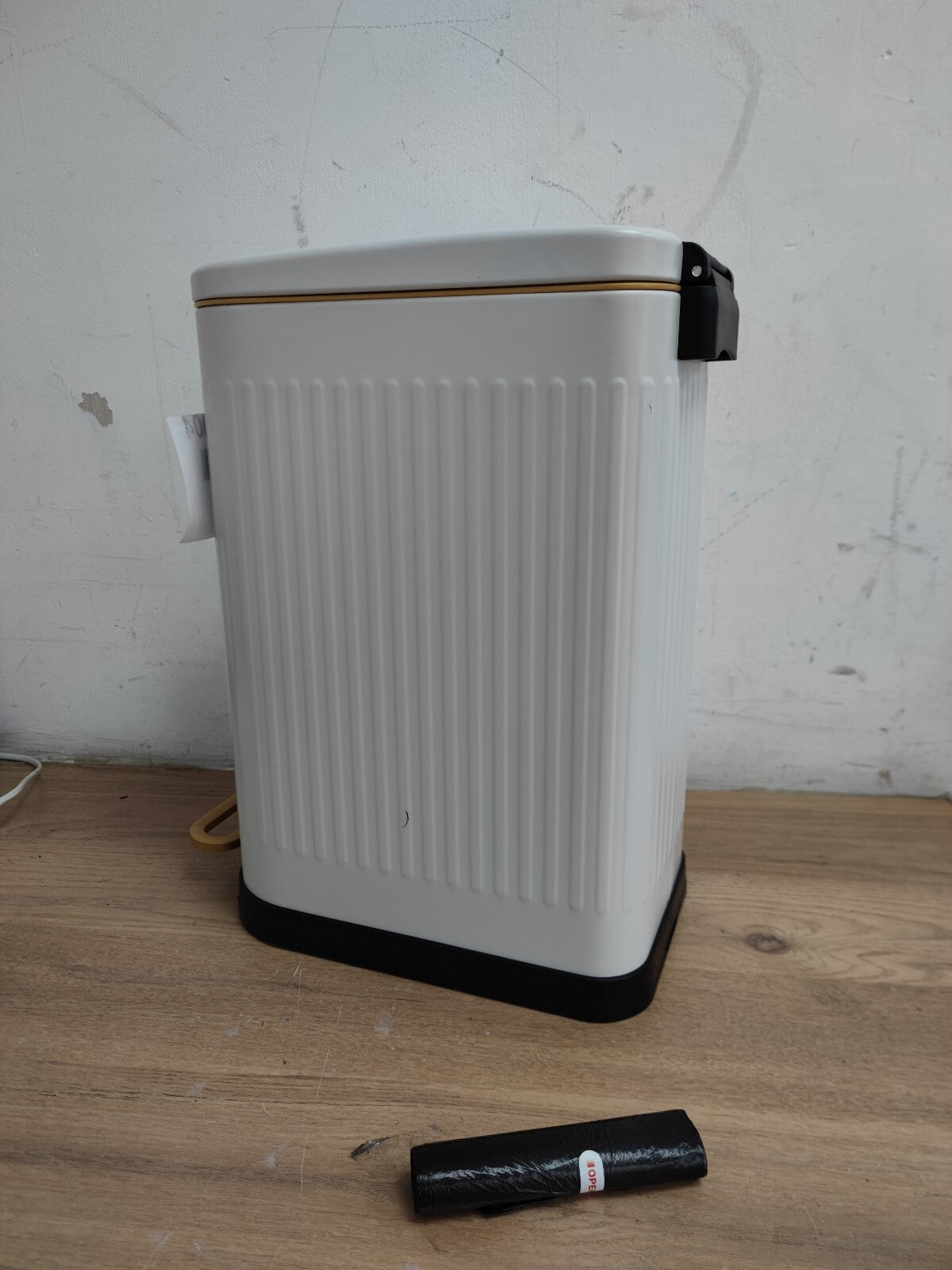 Elpheco pedal trash bin T28