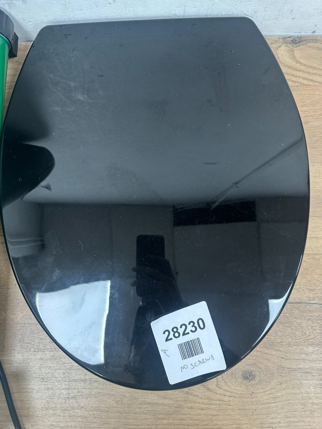 Toilet seat