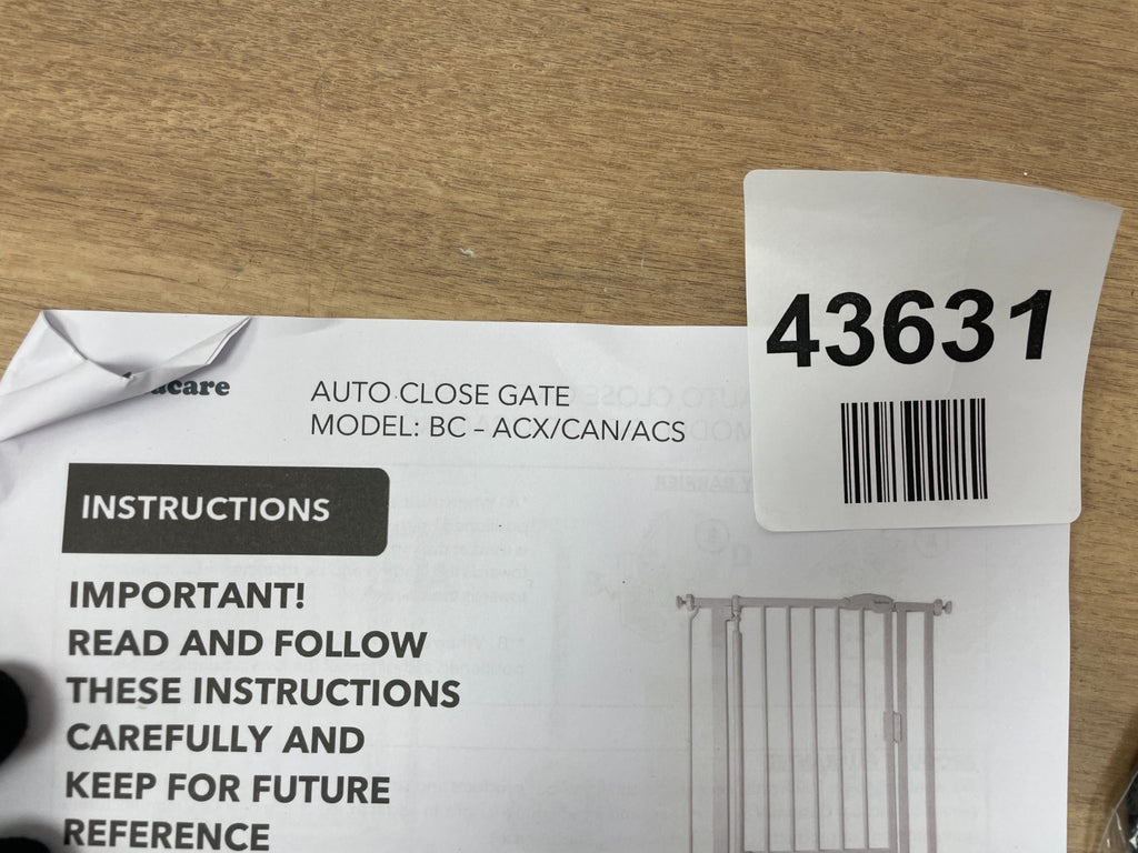 Bettacare Advanced Auto Close Pet Gate - White — New (other) (photo 5)