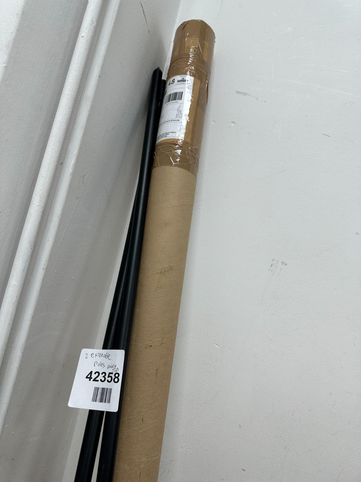 2 Extendable pole pointy tip